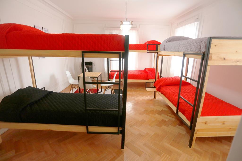 Salvador Hostal & Cafe Santiago Luaran gambar
