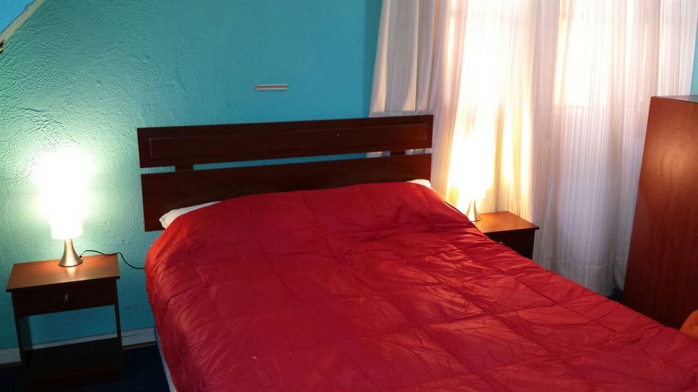 Salvador Hostal & Cafe Santiago Luaran gambar