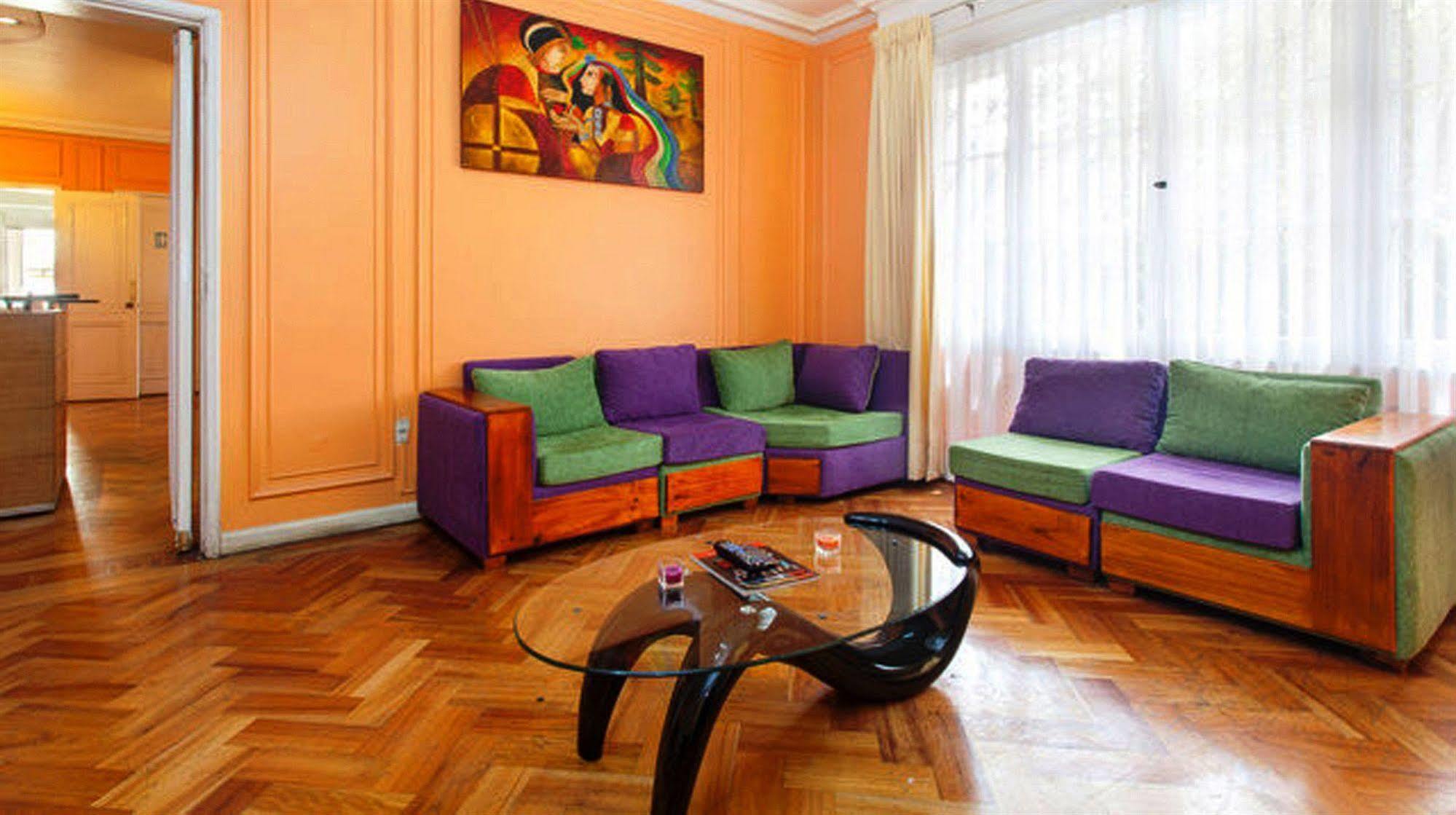 Salvador Hostal & Cafe Santiago Luaran gambar