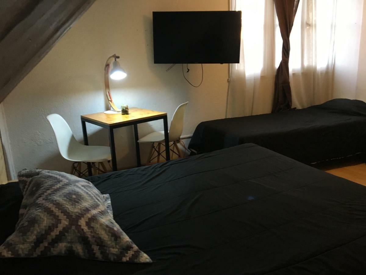 Salvador Hostal & Cafe Santiago Luaran gambar